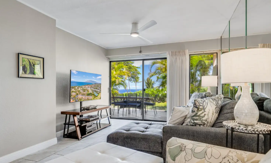 Oceanview 2 Bedroom Condo Steps from Kamaole Beach III photo 2