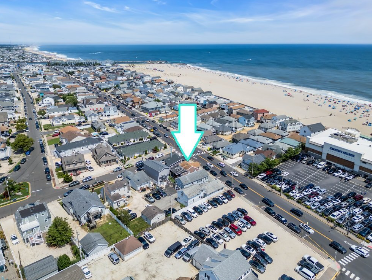 Updated cottage across from the beach & boardwalk Has parking photo 2