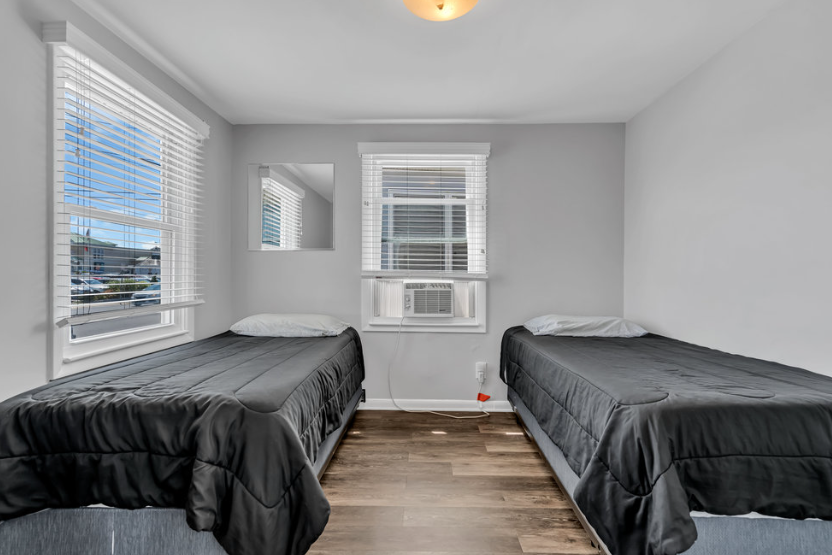 Updated cottage across from the beach & boardwalk Has parking photo 9