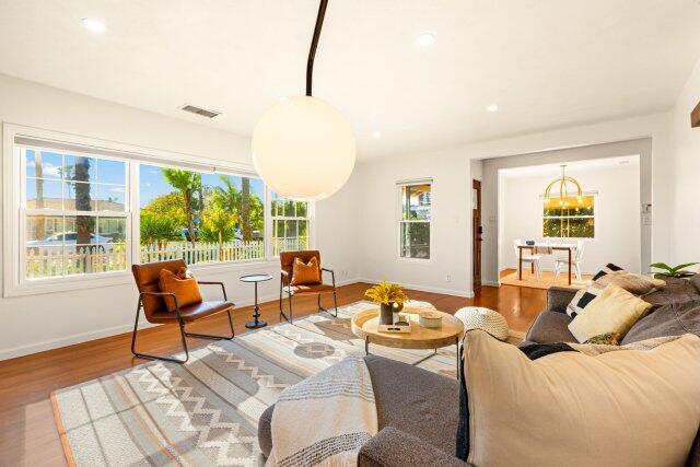 Seaside Beach Bungalow photo 2