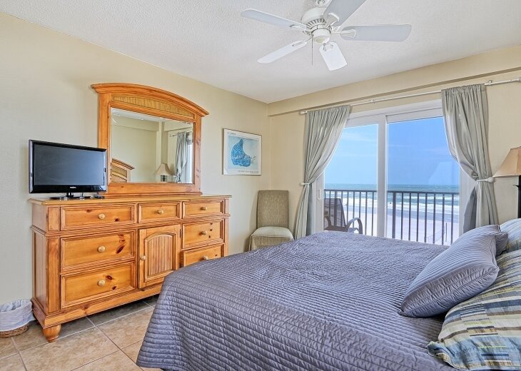 Escape to your private gulf coast sanctuary in Madeira Beach Florida photo 9